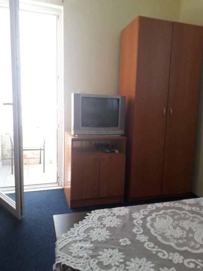 נאום Apartmani Jogunica מראה חיצוני תמונה