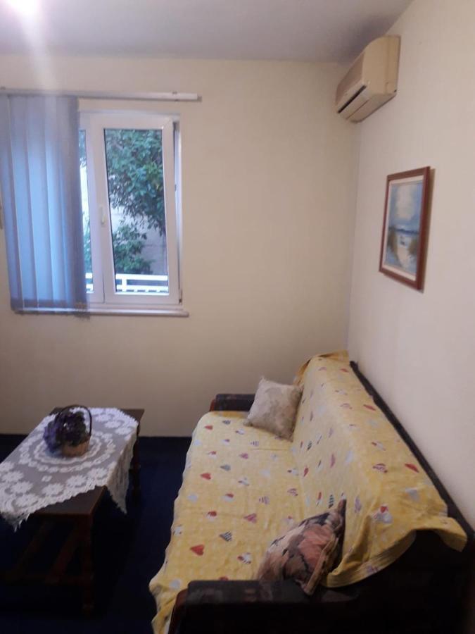 נאום Apartmani Jogunica מראה חיצוני תמונה
