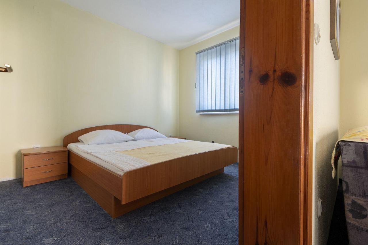 נאום Apartmani Jogunica מראה חיצוני תמונה