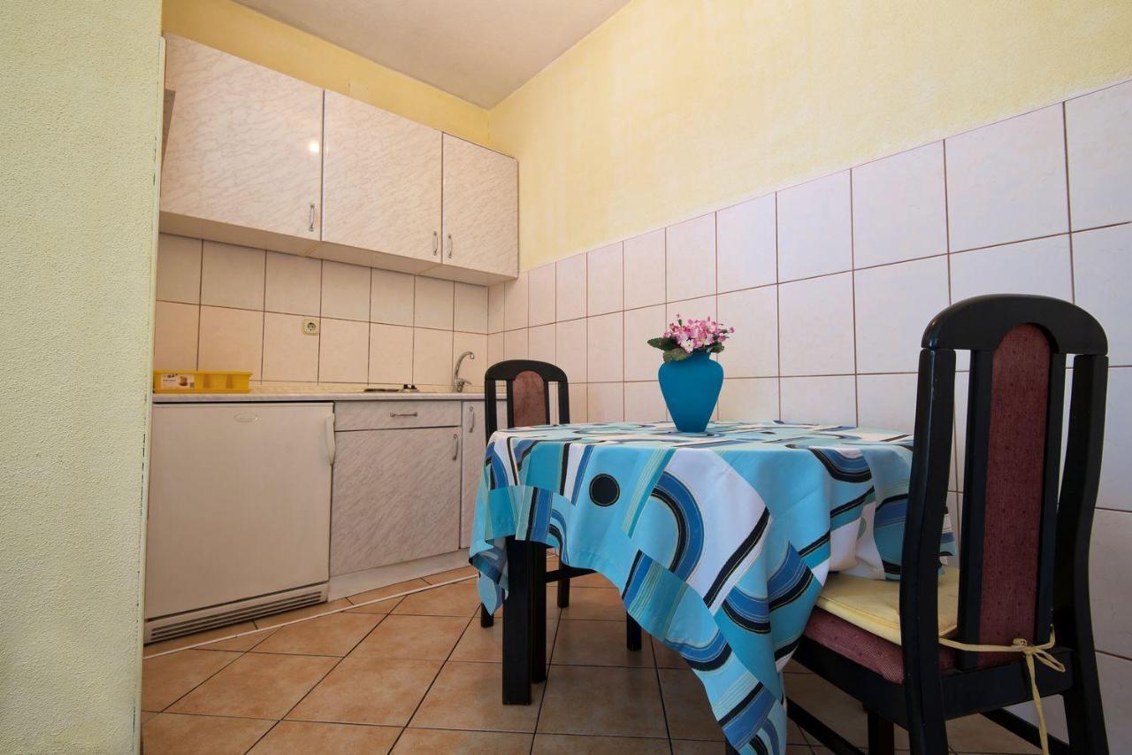 נאום Apartmani Jogunica מראה חיצוני תמונה